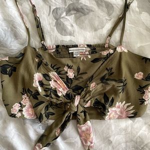 American Eagle Crop Top